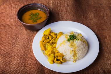 Lezzetli pirinç ve et