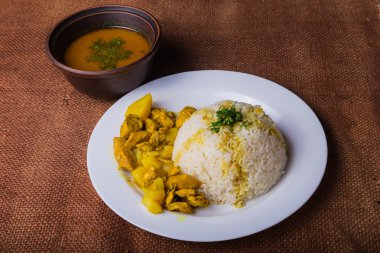 Lezzetli pirinç ve et