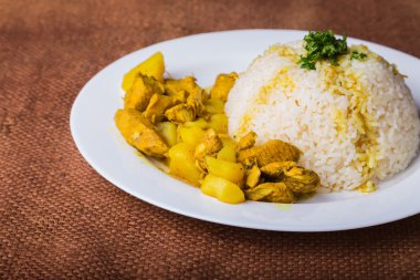 Lezzetli pirinç ve et