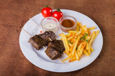 Patates ve Şiş Kebabı