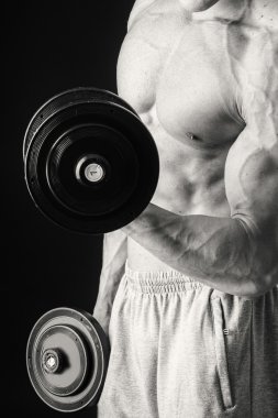 Atletik erkek ile Halter egzersiz