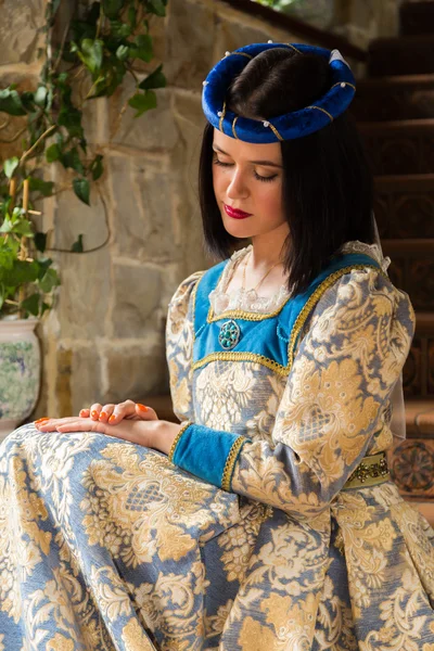 Woman in medieval dress — Stock Photo, Image