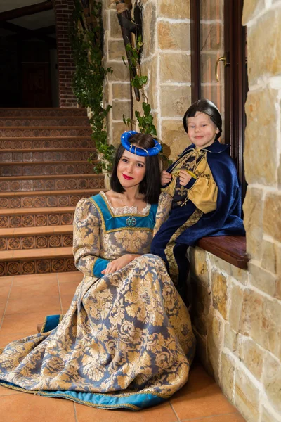 Mother and son in medieval costumes — Stock Photo, Image