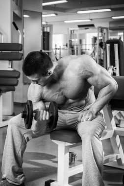 adam ile Halter egzersiz