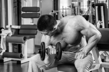 adam ile Halter egzersiz