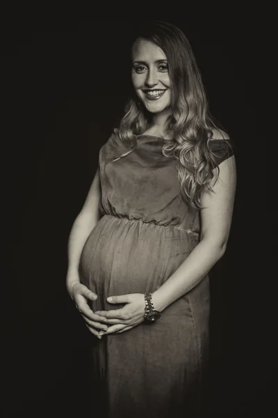 Jeune femme enceinte — Photo