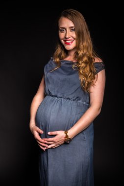 Genç hamile kadın