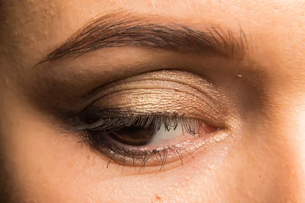 Professional makeup on a beautiful girl — Stock Photo, Image