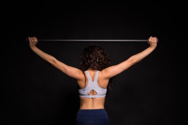 Atletik kıvırcık kız