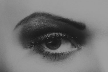 Güzel bir kız profesyonel makyaj