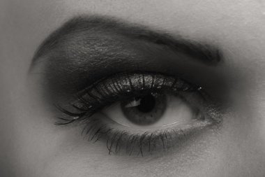 Güzel bir kız profesyonel makyaj