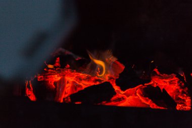 Fotoğraf gece şenlik ateşi