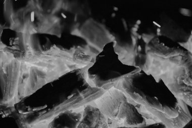 Fotoğraf gece şenlik ateşi