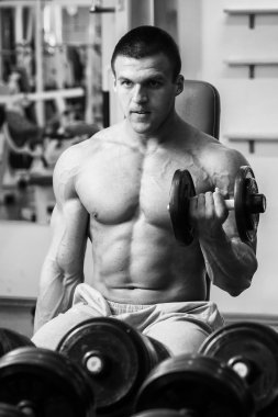 adam ile Halter egzersiz