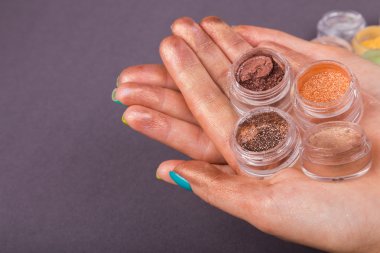 Kavanoz glitter makyaj ile