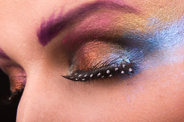 Güzel model profesyonel makyaj