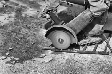 İnşaatta çalışan işçiler