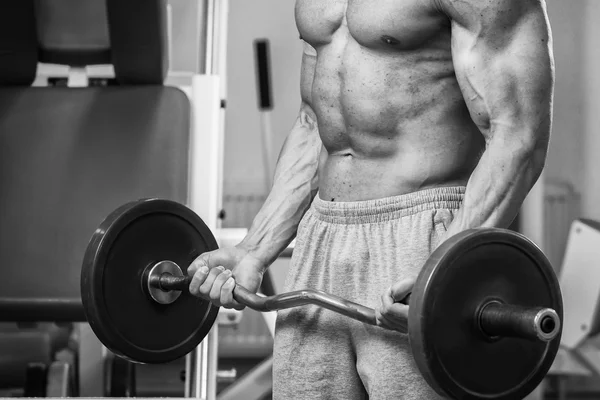 Allenamento di forza atleta professionista in palestra — Foto Stock