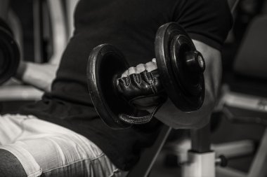 Gücü eğitim profesyonel sporcu spor salonunda