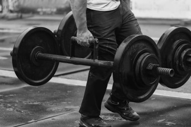 Atlet basın bar sokakları alır