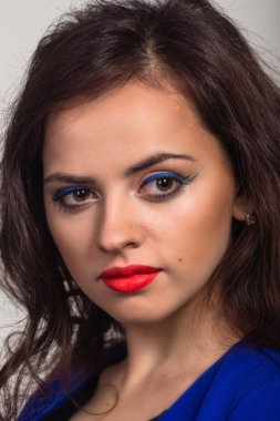 Güzel genç esmer bir şık iş resim