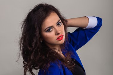 Güzel genç esmer bir şık iş resim