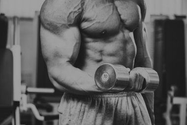 Gücü eğitim profesyonel sporcu spor salonunda