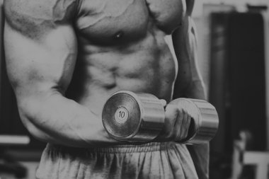 Gücü eğitim profesyonel sporcu spor salonunda