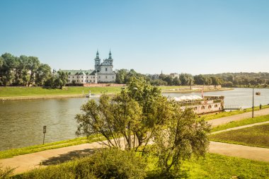 Krakow, Polonya - 28 Eylül 2015: Krakow en çok ziyaret edilen Polonya'da yabancı turistler ve Polonyalılar arasında bir şehirdir.