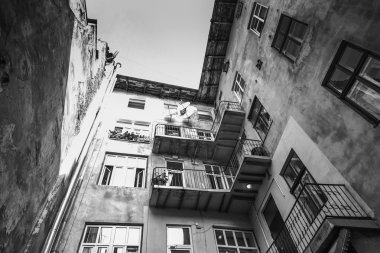 Krakow, Polonya - 28 Eylül 2015: Krakow en çok ziyaret edilen Polonya'da yabancı turistler ve Polonyalılar arasında bir şehirdir.