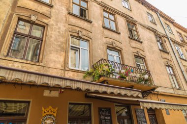 Krakow, Polonya - 28 Eylül 2015: Krakow en çok ziyaret edilen Polonya'da yabancı turistler ve Polonyalılar arasında bir şehirdir.