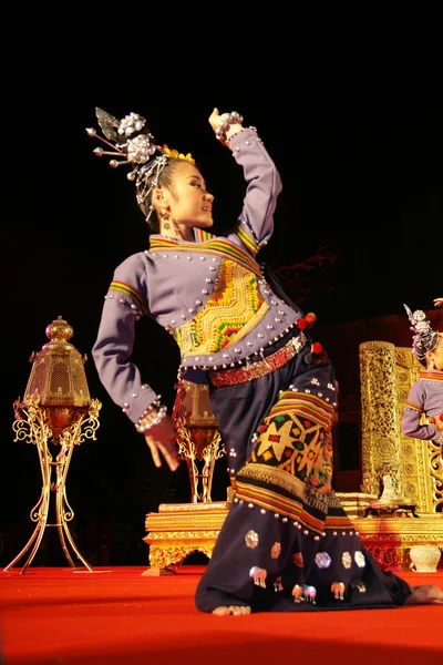 Thailändsk traditionell dans — Stockfoto