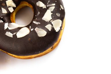 Beyaz izole edilmiş arka planda jöleli çok renkli güzel çöreklerin fotoğrafları.