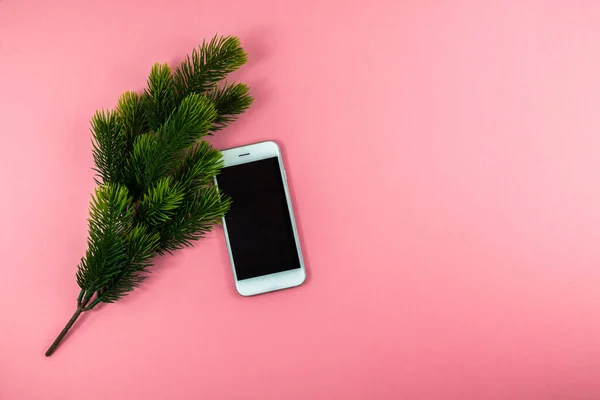 Kerst Compositie Eenvoudig Met Kopieerruimte Sparren Takken Rode Bessen Een — Stockfoto