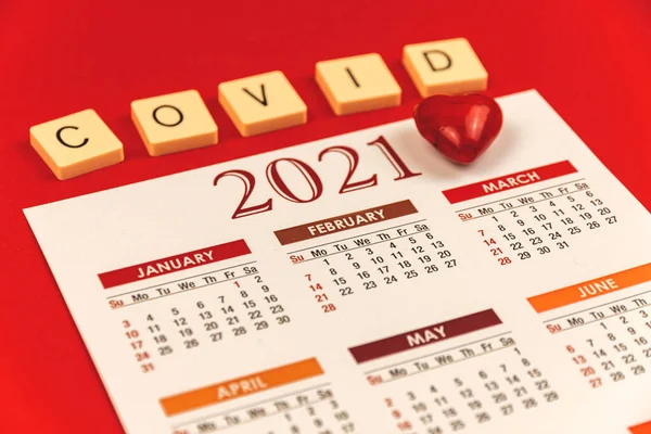 San Valentín Covid Composición Con Calendario Letras Inscripción Corazón Rojo — Foto de Stock