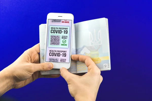 Safe Travels New Normal Concept Health Passport Digital App Mobile — Stock Photo, Image
