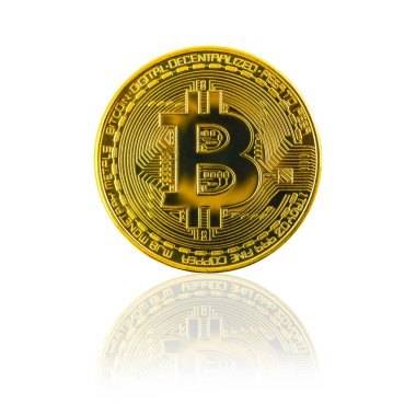 Beyaz arkaplanda yansıması olan bitcoin, cam masada kripto para