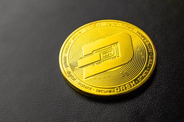 Siyah arka plan, iş ve finans konsepti fotoğrafı üzerine çizgi para