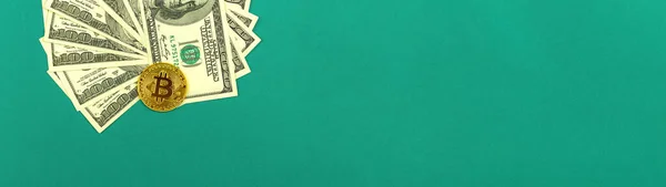비트코인 달러에 교환하고 현수막을 배경으로 지폐에 암호화하고 사진을 디지털 — 스톡 사진