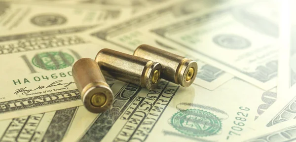 Концепція Грошової Крадіжки Корупції Куля Пістолета Фото Кримінального Банера — стокове фото