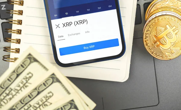 Купіть Продайте Криптовалюту Ripple Xrp Вашим Мобільним Телефоном Торгівлею Обміном — стокове фото