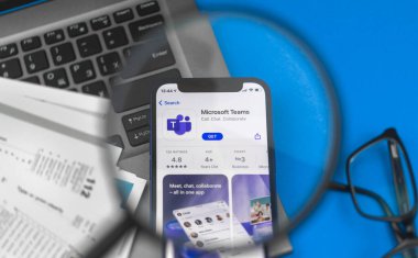 Kharkov, Ukrayna - 28 Mayıs 2021: Microsoft Ekip uygulamaları uygulama simgesi, şirket ve cep telefonları için bağlantı uygulaması