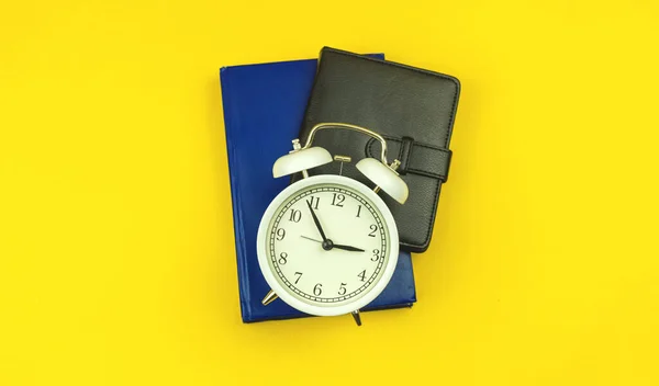 Concept Back School Students Education Time Background Alarm Clock Diary — Stock Photo, Image