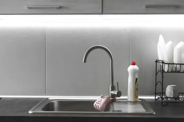 Modern Kitchen Sink Faucet Backlight Kitchen Design — Stock Photo, Image