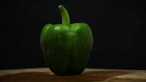 Green Sweet Bell Pepper Black Background Movement Video — Stock Video