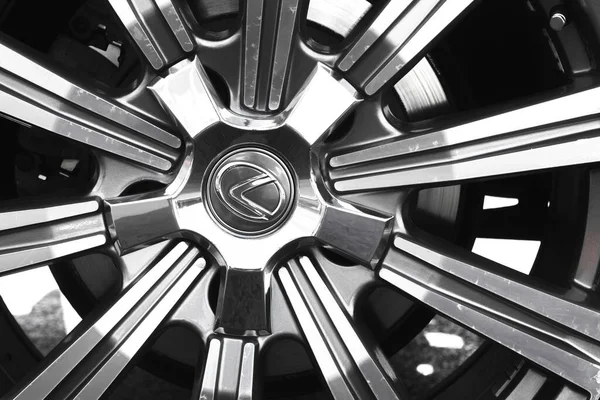 Kharkov Ukraine September 2021 Lexus Brand Logo Black Car Wheel — Stock Photo, Image