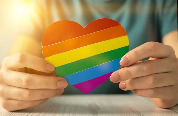 Bandera Color Arco Iris Forma Corazón Símbolo Del Mes Del — Foto de Stock