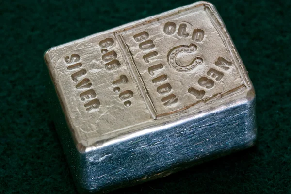 Старий захід дорогоцінні метали - 6.05 тройську унцію срібні бар — стокове фото