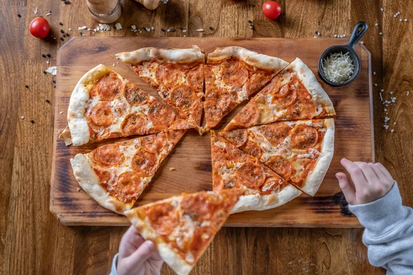 Biberli pizza seçiyorum.