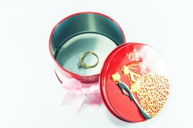 Kutu kırmızı Küre